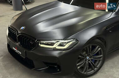 Седан BMW M5 2018 в 