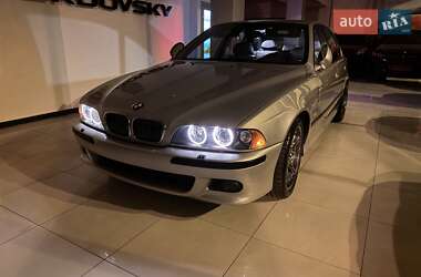 Седан BMW M5 2002 в Одессе