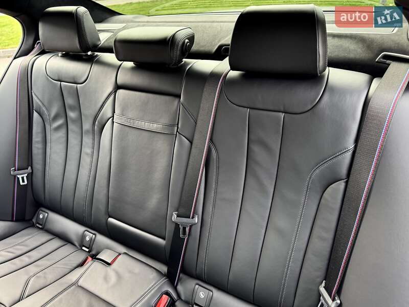 Седан BMW M5 2018 в Киеве