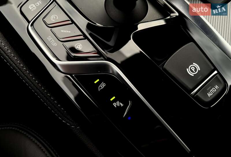 Седан BMW M5 2018 в Киеве