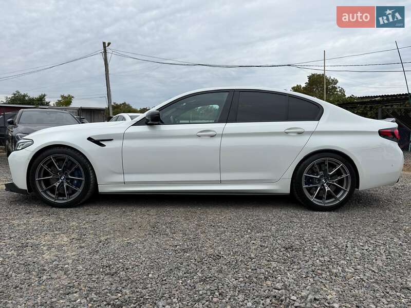 Седан BMW M5 2022 в Одессе
