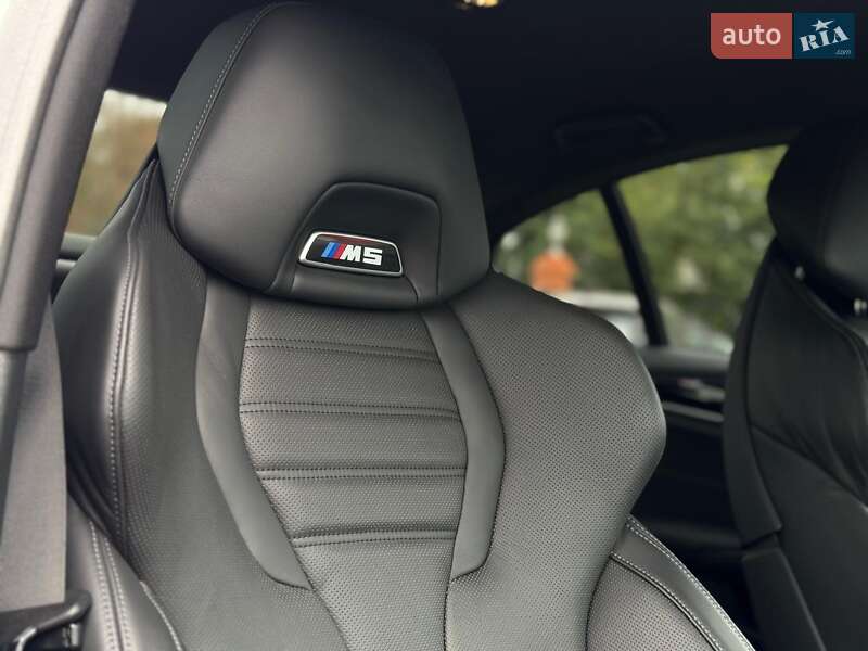 Седан BMW M5 2022 в Одессе