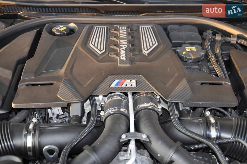 Седан BMW M5 2022 в Одессе