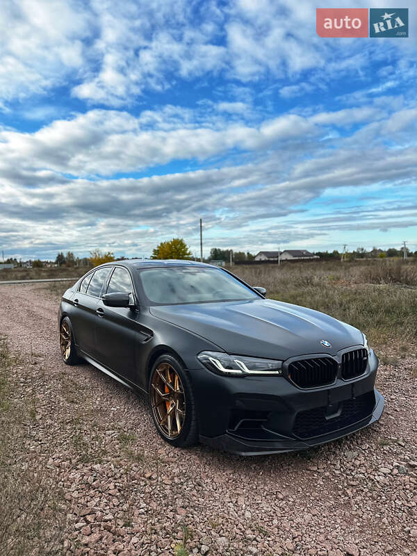 BMW M5 2021