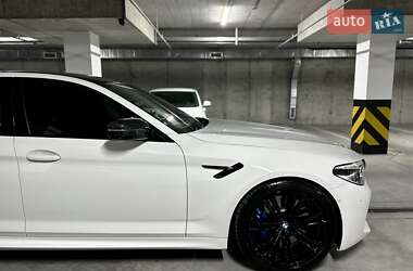 Седан BMW M5 2019 в 