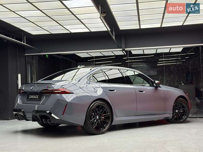 Седан BMW M5 2025 в Киеве фото 17 Седан BMW M5 2025 в Киеве