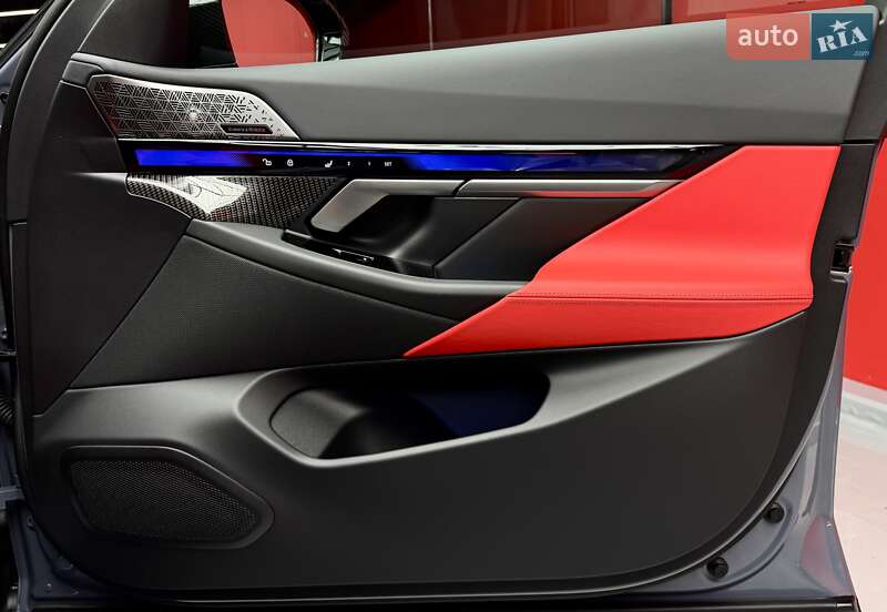 Седан BMW M5 2025 в Киеве фото 53 Седан BMW M5 2025 в Киеве
