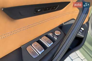 Седан BMW M5 2020 в  фото 42 Седан BMW M5 2020 в