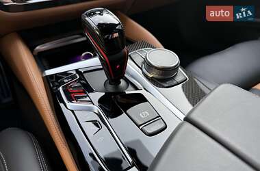 Седан BMW M5 2020 в  фото 60 Седан BMW M5 2020 в