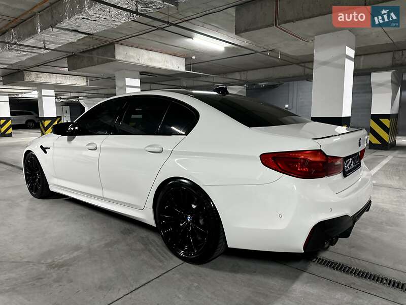 Седан BMW M5 2019 в Днепре