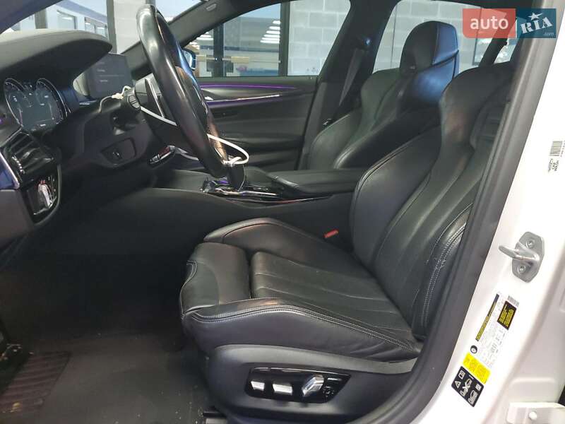 Седан BMW M5 2018 в Киеве