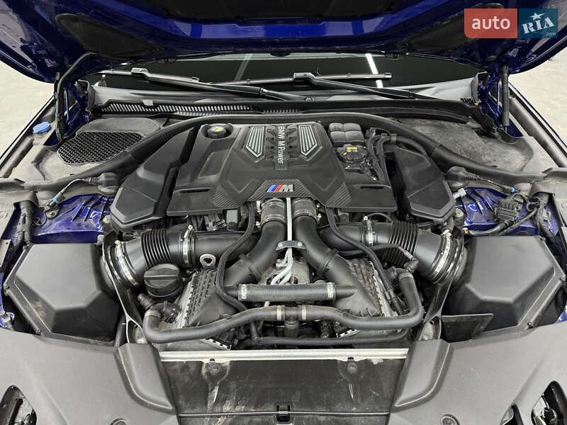 Седан BMW M5 2020 в Львове