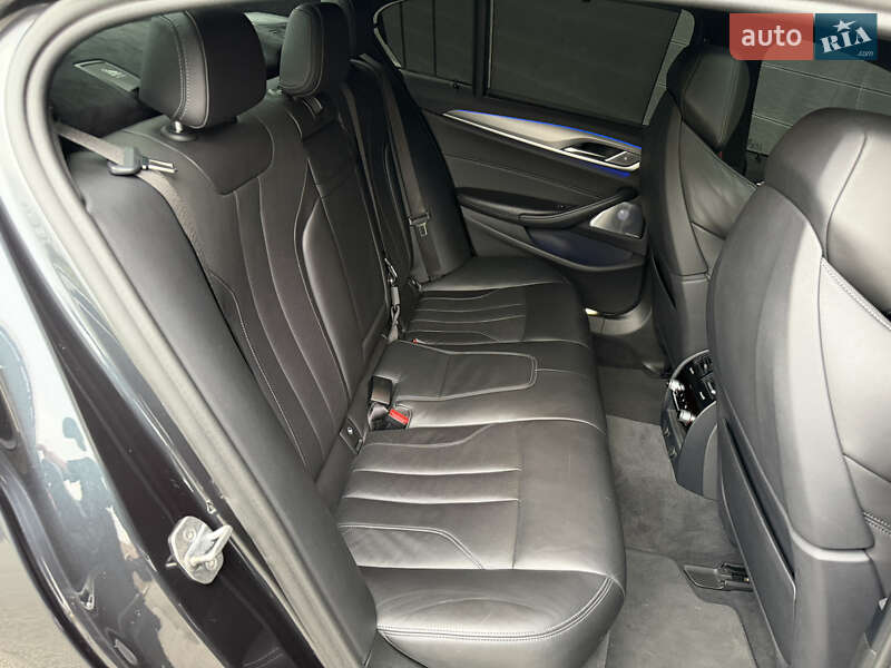 Седан BMW M5 2019 в Киеве фото 41 Седан BMW M5 2019 в Киеве