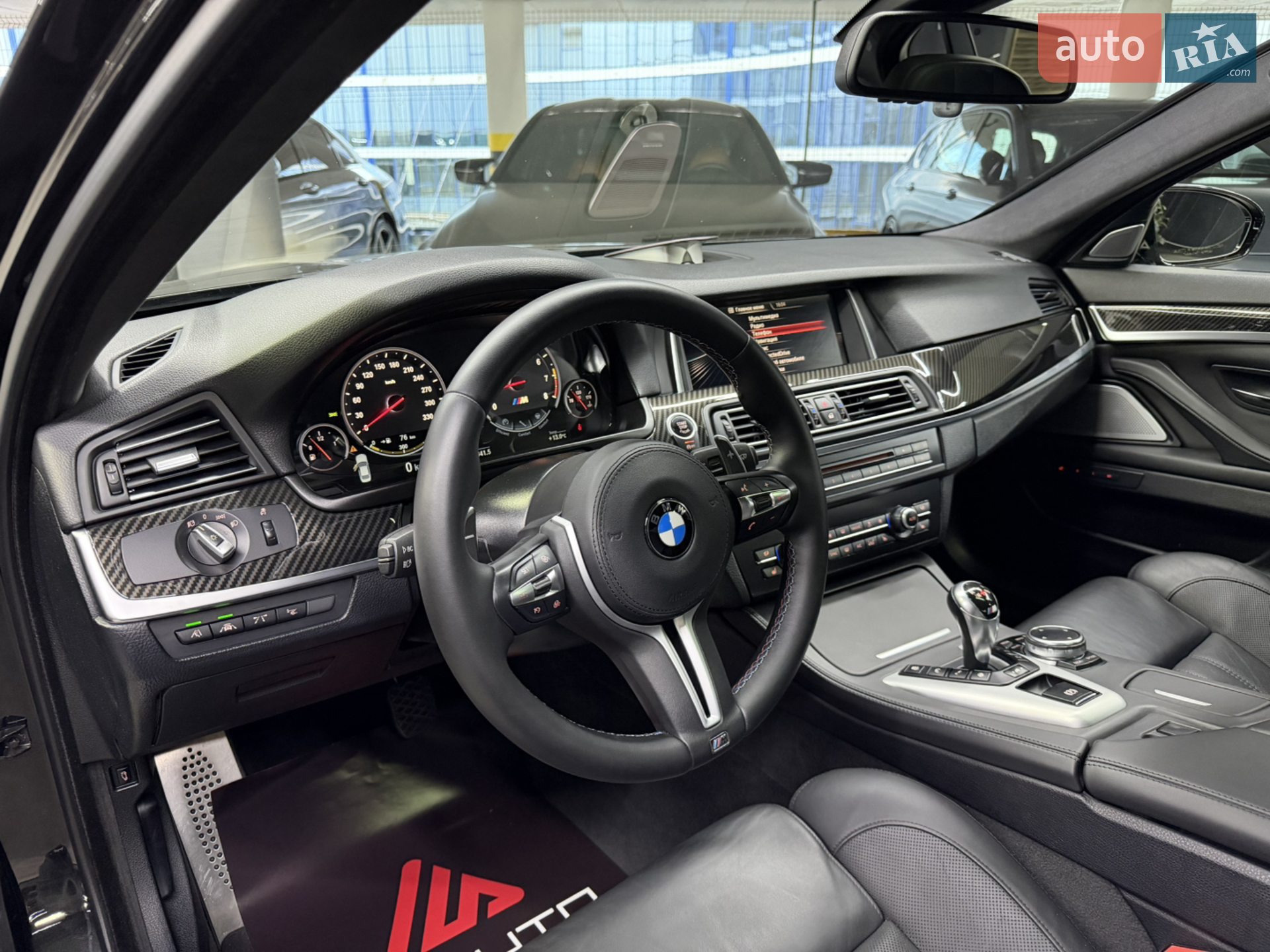 2015 BMW M5 - мініатюра 18