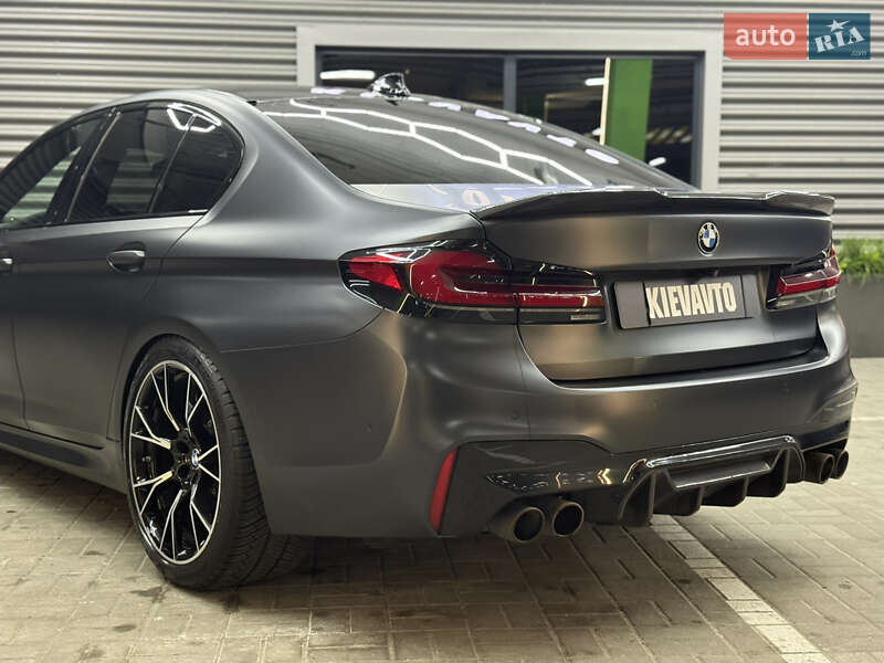 Седан BMW M5 2019 в Киеве
