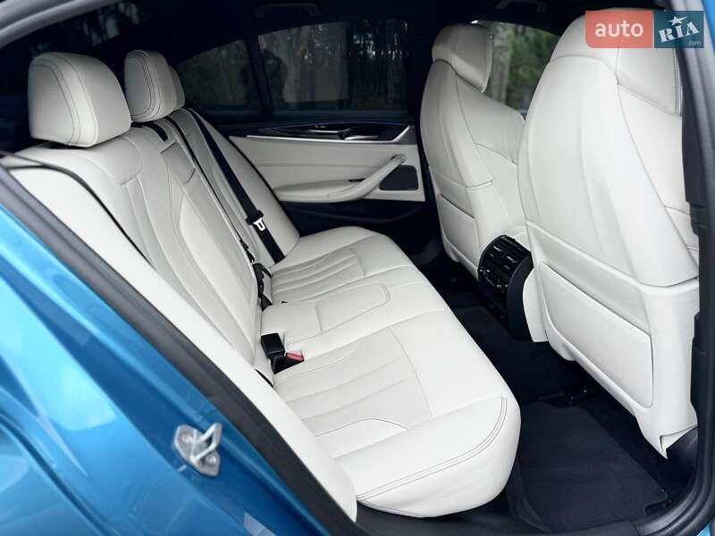 Седан BMW M5 2018 в Києві