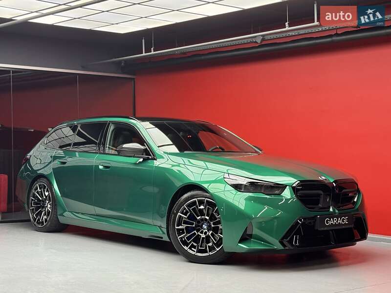 Универсал BMW M5 2025 в Киеве