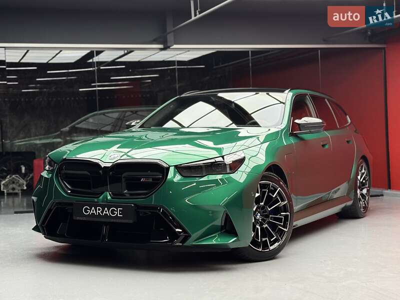 Универсал BMW M5 2025 в Киеве