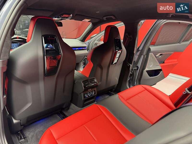 Седан BMW M5 2025 в Киеве