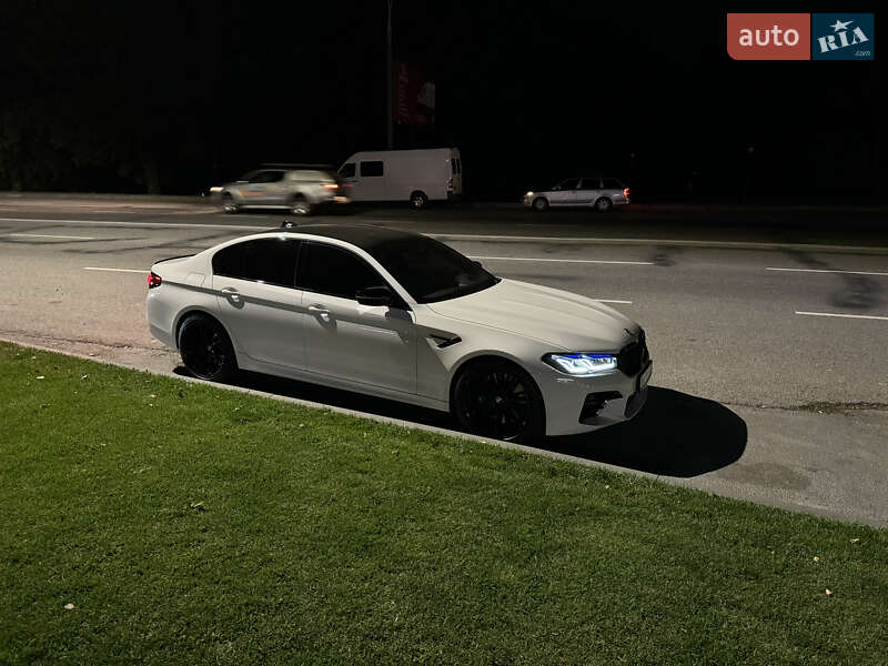 Седан BMW M5 2020 в Хмельницком