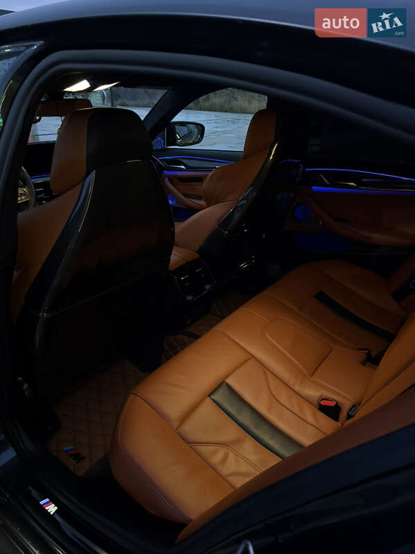 Седан BMW M5 2022 в Грушево