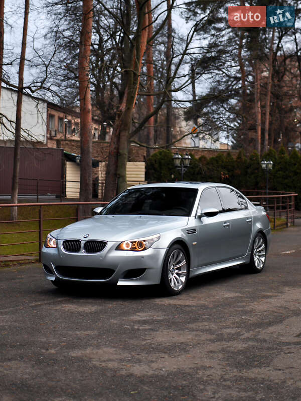 BMW M5 2007