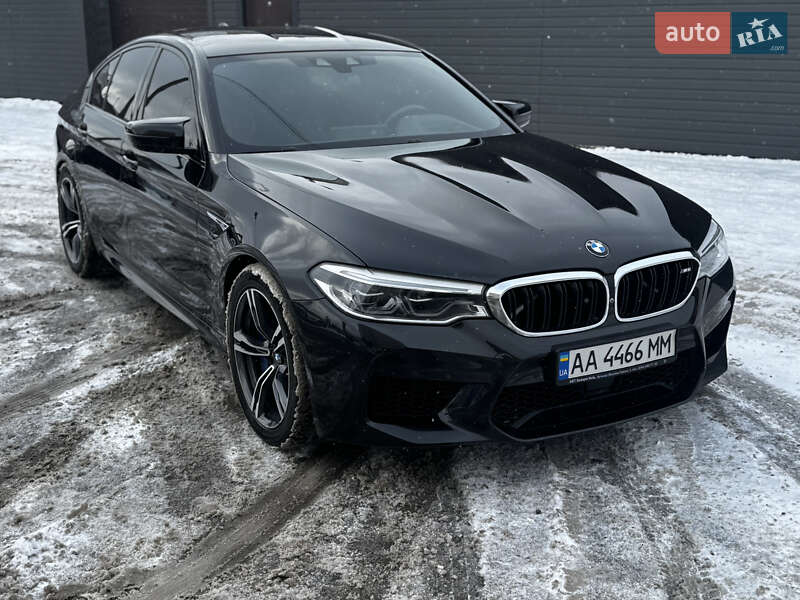 Седан BMW M5 2019 в Киеве