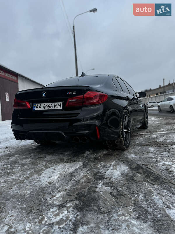 Седан BMW M5 2019 в Киеве