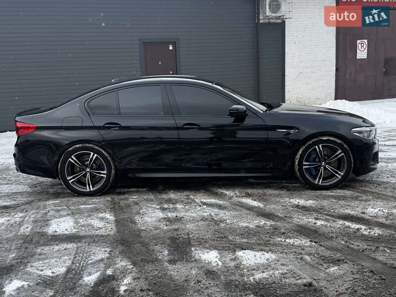 Седан BMW M5 2019 в Киеве