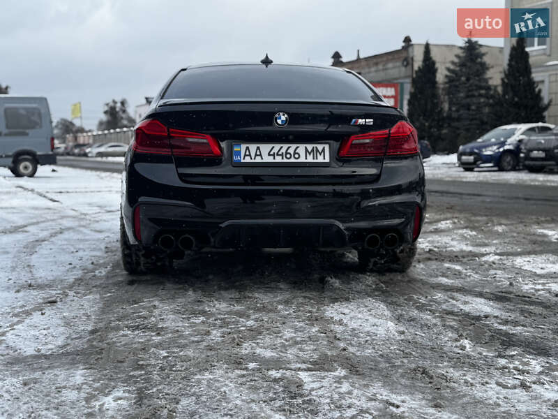 Седан BMW M5 2019 в Киеве