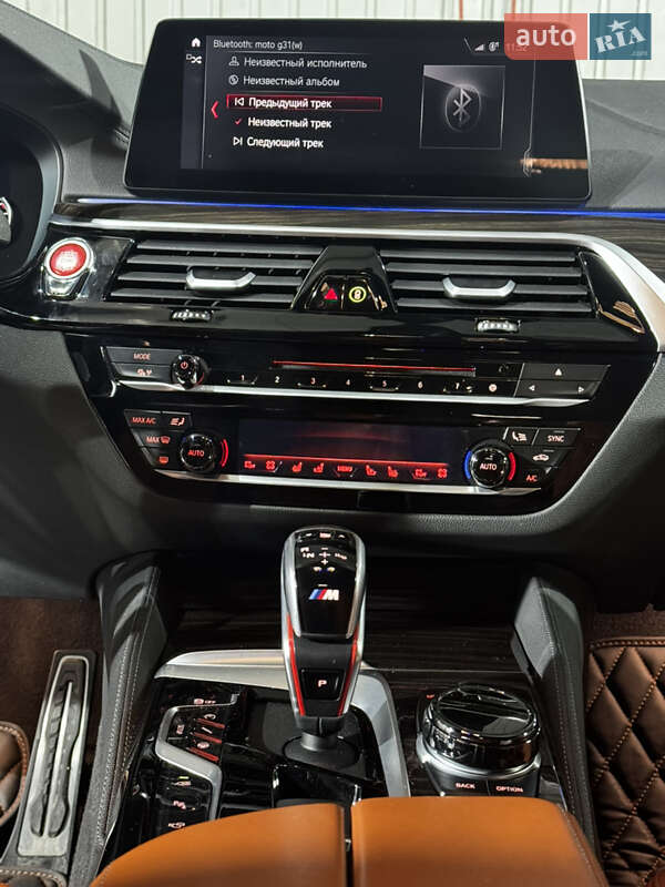 Седан BMW M5 2019 в Киеве