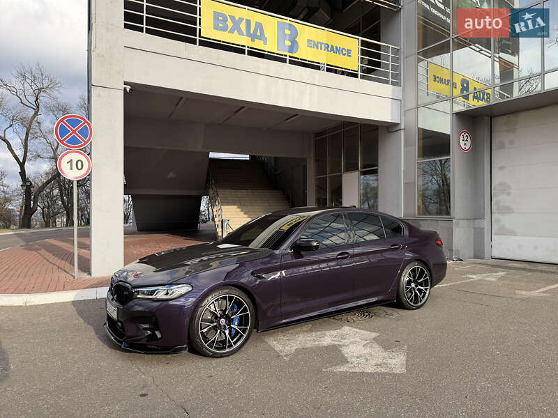 Седан BMW M5 2023 в Одессе