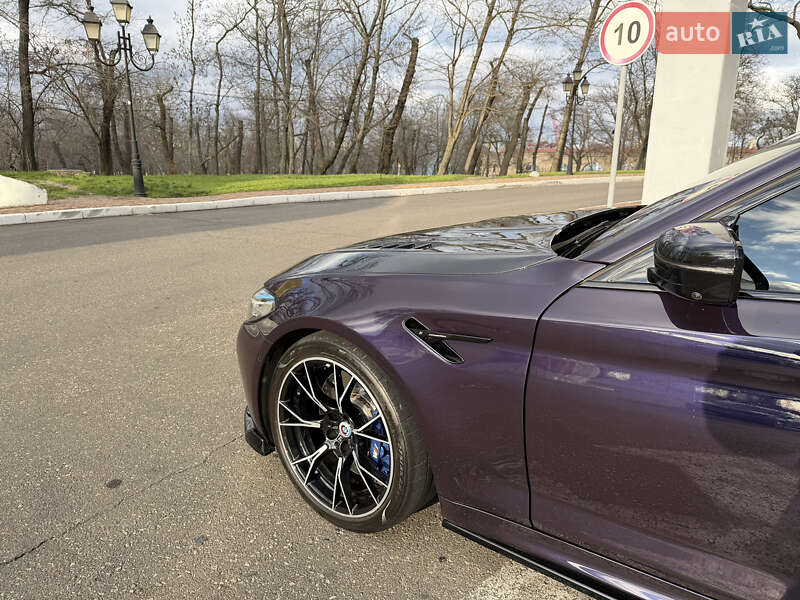 Седан BMW M5 2023 в Одессе