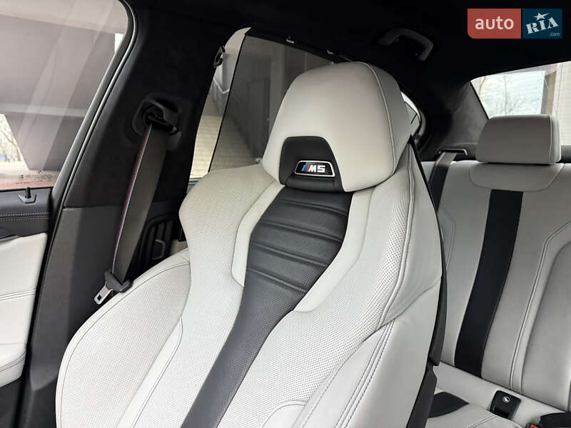 Седан BMW M5 2023 в Одессе