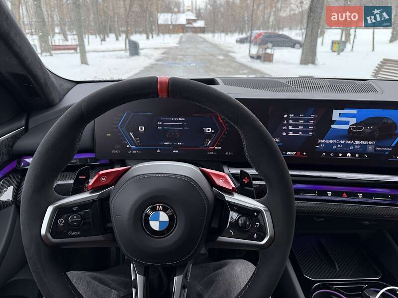Седан BMW M5 2024 в Киеве