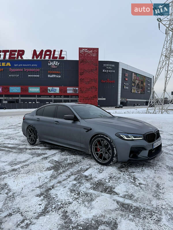 Седан BMW M5 2021 в Киеве