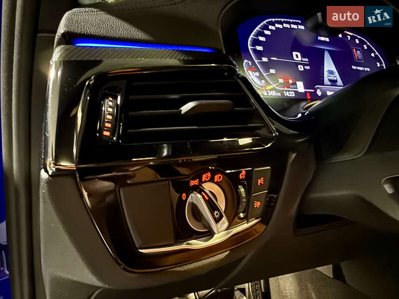 Седан BMW M5 2021 в Киеве