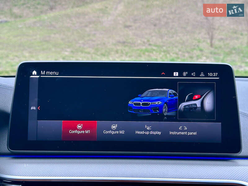 Седан BMW M5 2022 в Киеве