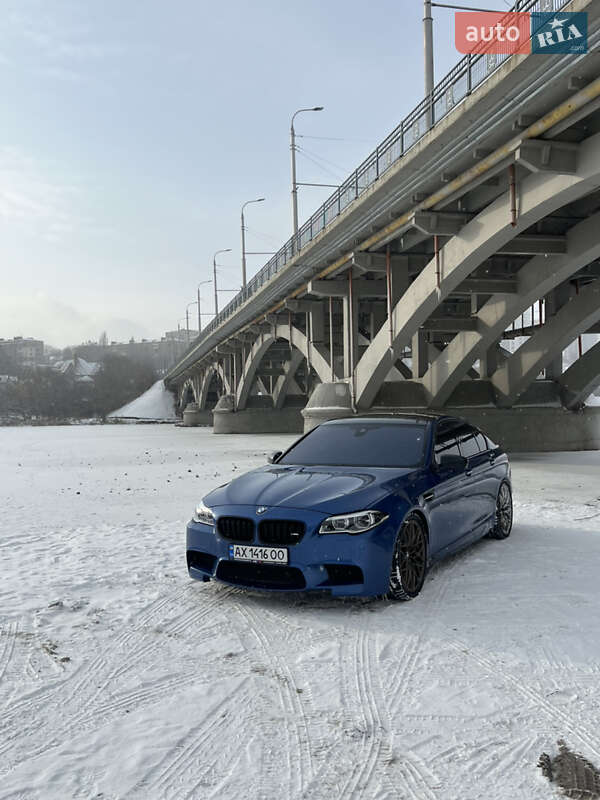 Седан BMW M5 2012 в Виннице фото Седан BMW M5 2012 в Виннице