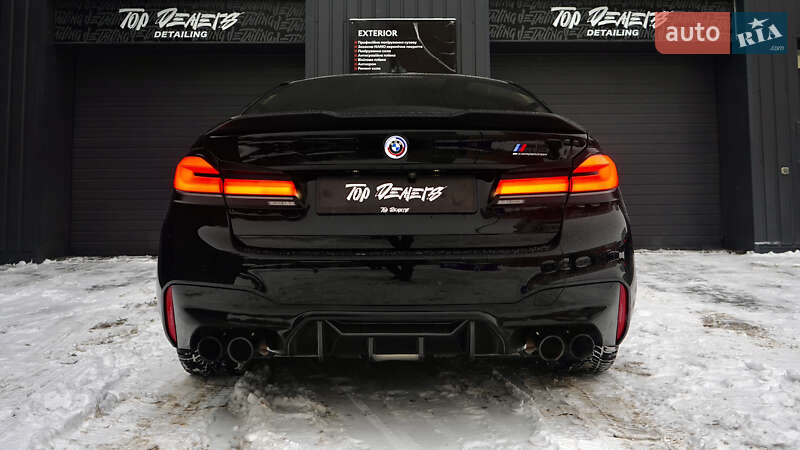 Седан BMW M5 2019 в Львове