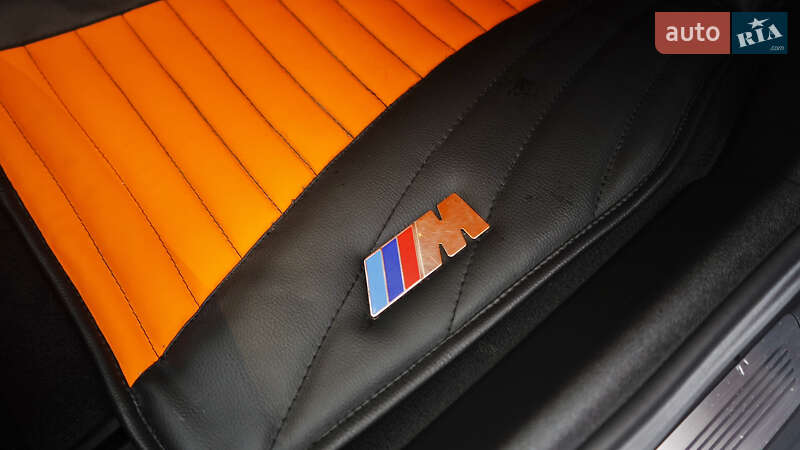 Седан BMW M5 2019 в Львове