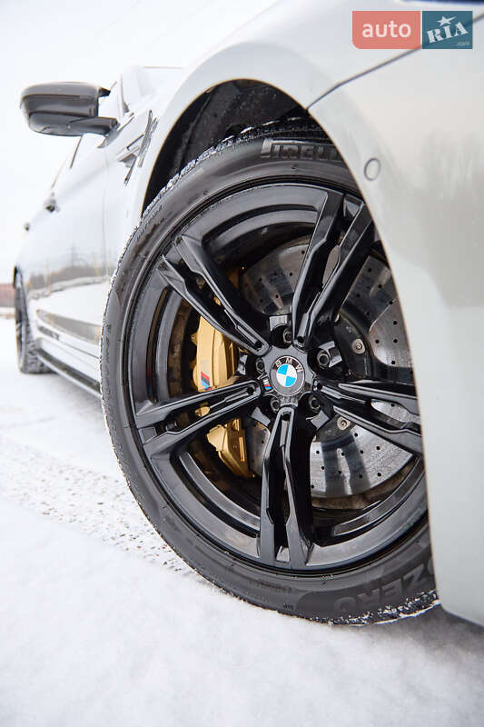 Седан BMW M5 2020 в Полтаве