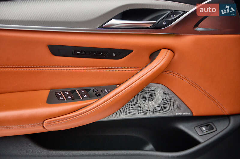 Седан BMW M5 2020 в Полтаве