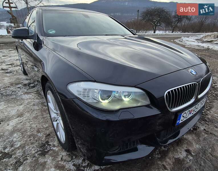 Седан BMW M5 2011 в Ужгороді