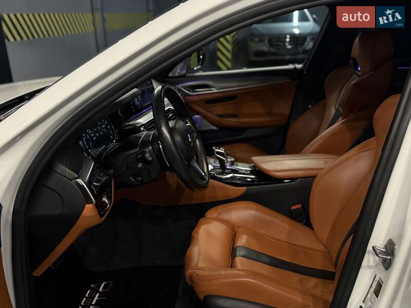 Седан BMW M5 2019 в Одесі