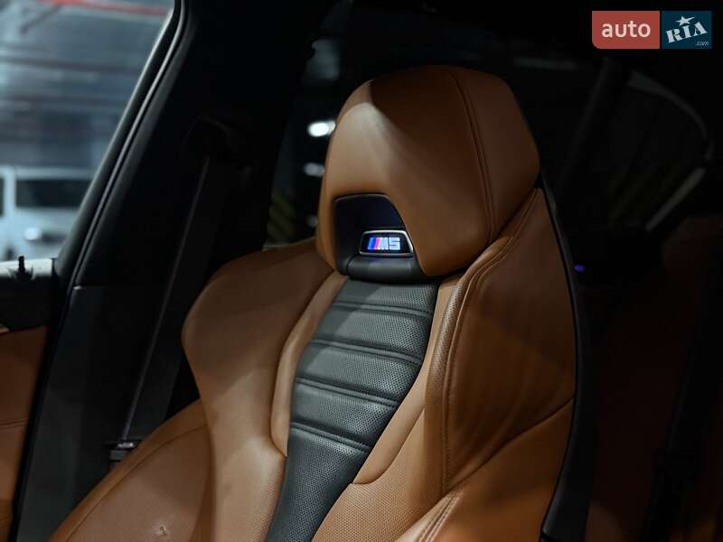 Седан BMW M5 2019 в Одесі