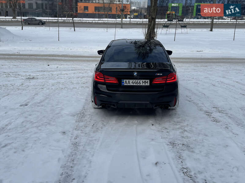 Седан BMW M5 2019 в Киеве