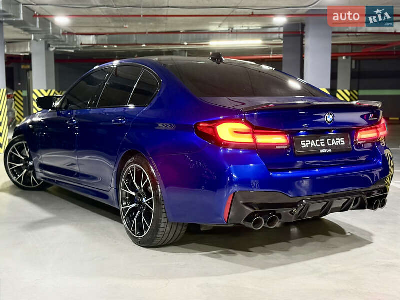 Седан BMW M5 2021 в Киеве