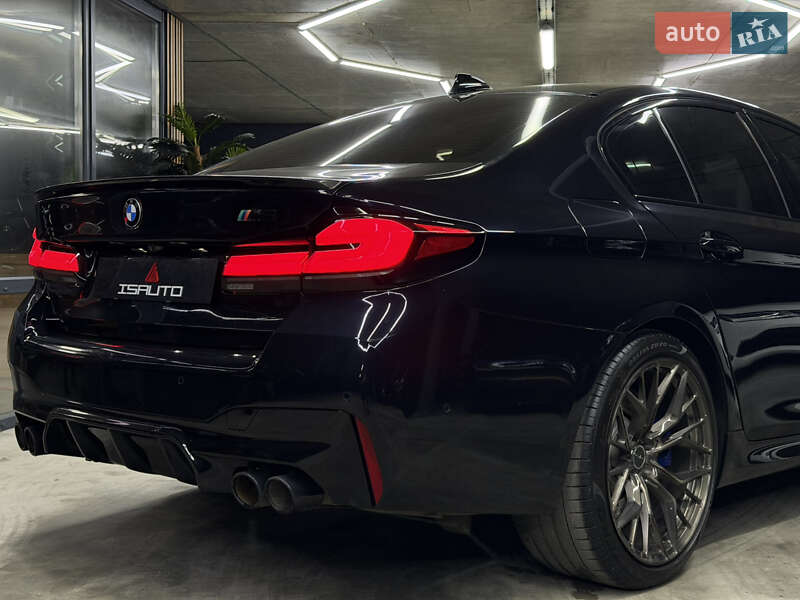 Седан BMW M5 2018 в Одесі