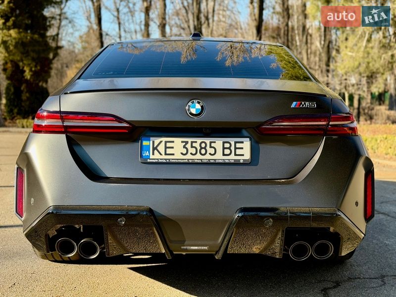 Седан BMW M5 2024 в Киеве